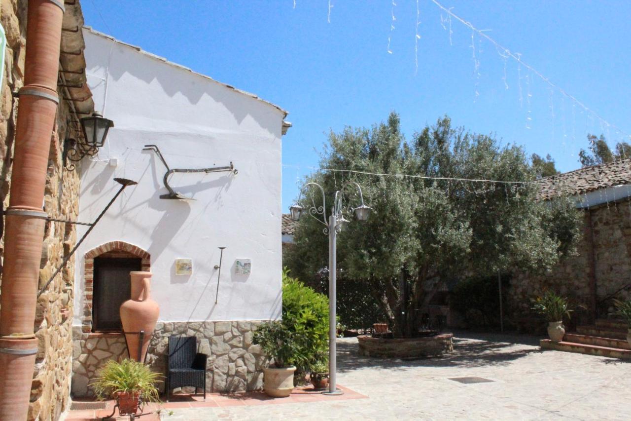 Ponte Calatrasi Agriturismo Roccamena Exterior foto