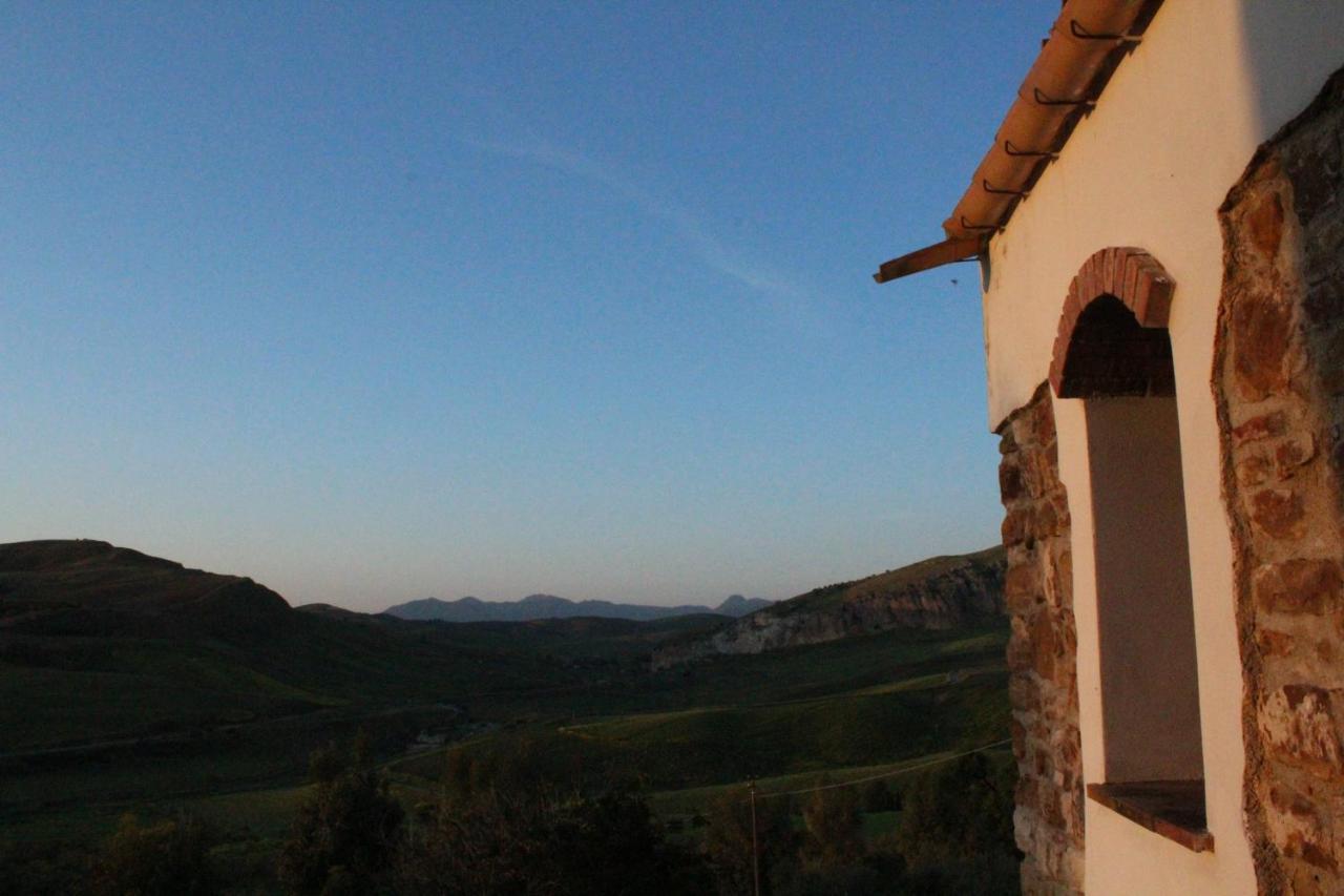 Ponte Calatrasi Agriturismo Roccamena Exterior foto