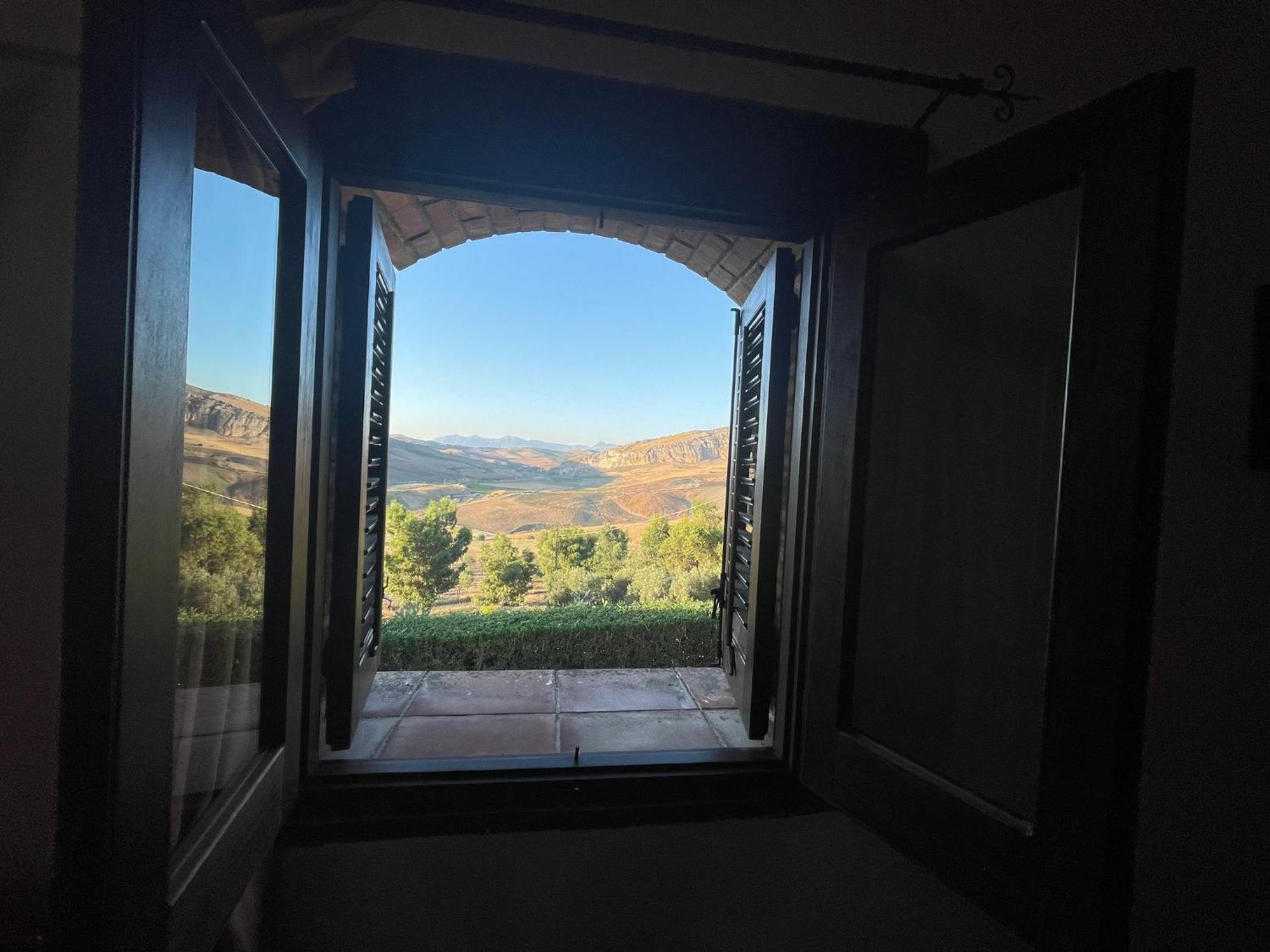 Ponte Calatrasi Agriturismo Roccamena Exterior foto